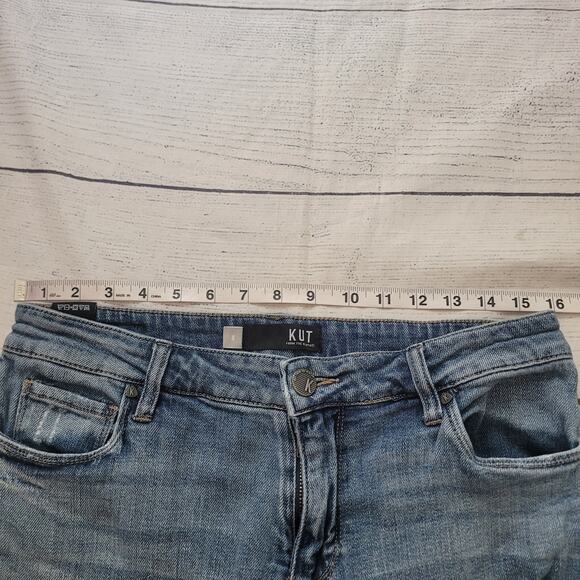 Kut From The Kloth Size 8 Reese Raw Hem Distressed Light Wash Straight Leg Jeans - Picture 7 of 8
